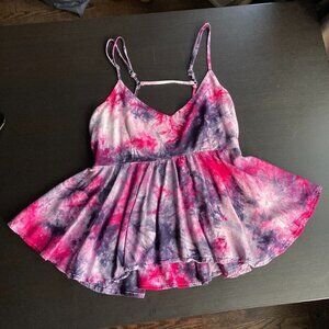 TIE DYE SPAGUETTI STRAP CAMISOLE/WAIST RUFFLE SIZE SMALL OPEN BACK